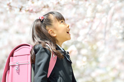 新一年生の女の子（桜）